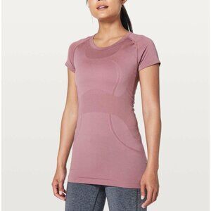 Lululemon Swiftly Tech Short Sleeve Crew Figue Size 6